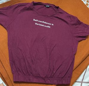 Round Neck T-shirt With Elastic Edges