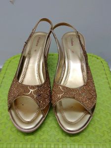 KHADIMS Gold Sequin Heels