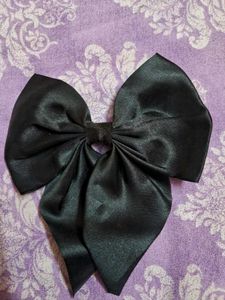 Black Satin Bow🎀🖤✨️