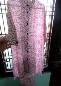 Brand New Long Marbel Effect Pink Co-ard Set