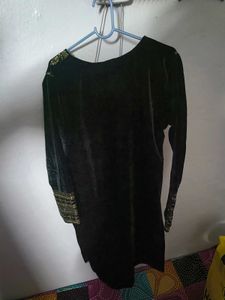 Elegant Black Velvet Embroidered Kurta