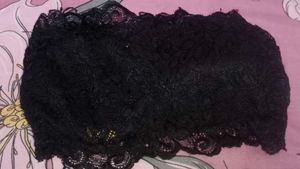 blalck strapless bra