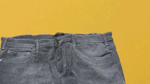 L@47 Size-36 Ripped Knee Black Jeans