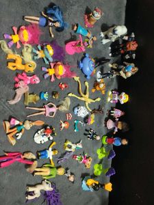 34 Set Miniature Toys