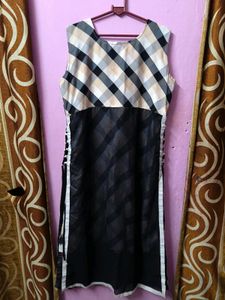 Stylish Checkered Kurti