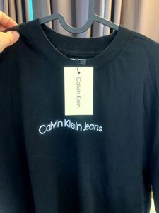 Calvin Klein new Tshirt