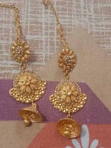 Ornate Gold Indian Bridal Jewelry Set