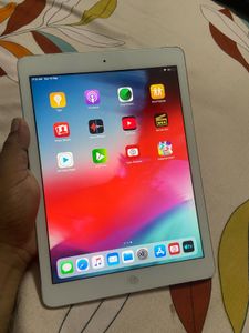 Apple iPad Air In Pristine Condition(Fix Price)