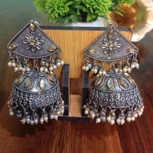 Big Jhumka Earring
