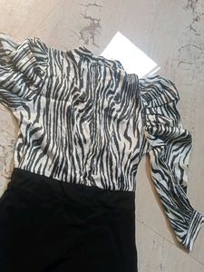 black and white chita print body dress