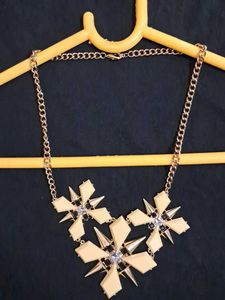 OFF WHITE AND GOLDEN NECKPIECE