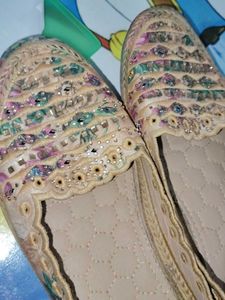 Floral Embroidered Slip-On Naagre Jutti