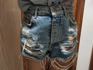 ❗️Price Drop❗️Bershka Damaged Shorts.