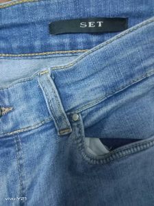 jeans