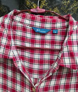Red Cream-coloured Checked Kurta