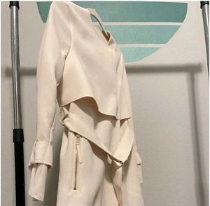 Authentic Topshop Trenchy Coat Like New