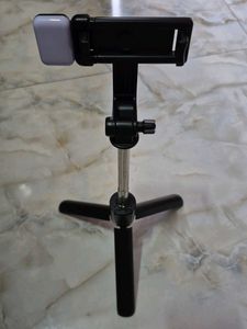 Black Selfie Stick