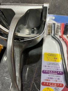 Fruits Juicer N Wire Brush