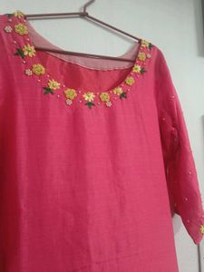Embroidery Handwork Fuschia Rose KURTA🩷