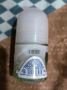 NIVEA Pearl &amp; Beauty Female Deodorant