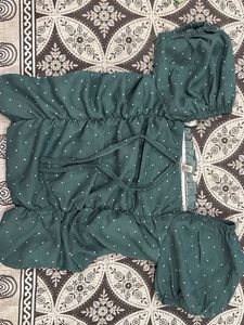 Green Polka Dot Puff Sleeve Top