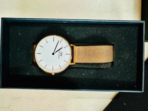 Daniel wellington (Rose Gold)