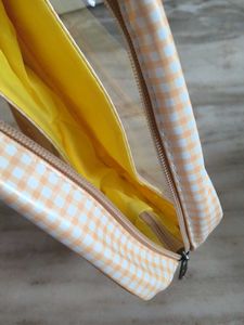 SALE 🆕🎄🎅Cute Bear Pouch