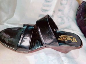 Beautiful Heel Available Perfect For Office