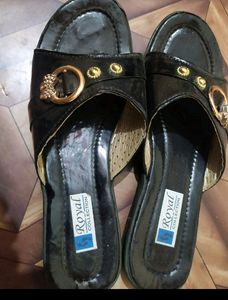 black sandle