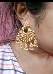 Earring With Mangtika