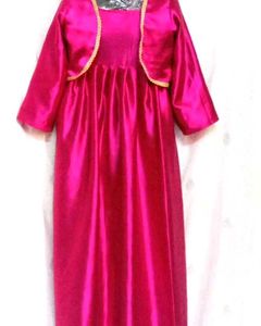 Latest Model Sat in Sleeveless Gown With Over Coat