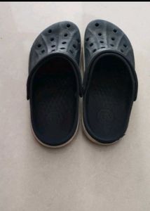 LIBERTY NAVY BLUE CLOGS