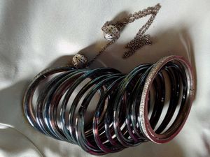 Sparkly Bangle Set