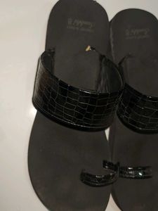 Black sleeper chapals for women | Good quality