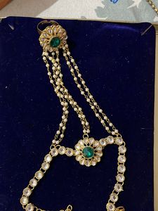 Emerald Green Kundan Hand Ring And Cuff