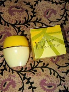 Oriflame Tender Care Blackcurrant &amp; Passion Fruit