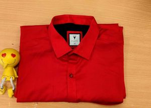 Elegant red Plato Shirt