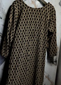 Elegant Black &amp; Gold Embroidered Kurti