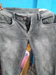 Shadow Fade Slim Jeans