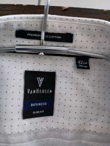 Brand Shirt Van Heusen