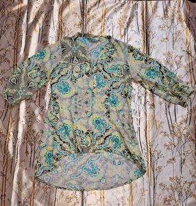 Trendy Top For Women 🎀