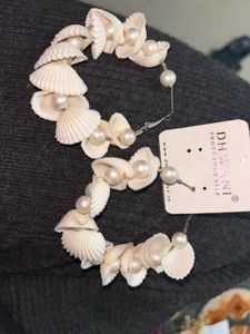 Shell Pearl Drop Earrings
