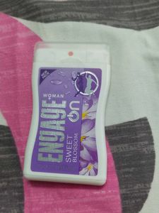 Layer&#39;r Wottagirl Body Mist