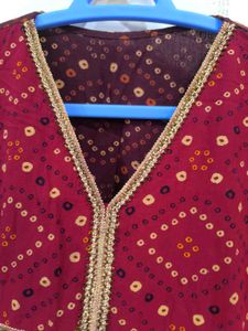 Maroon and red rajasthani tie-dye kurti