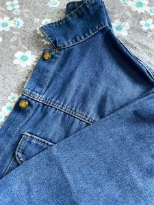 Denim pocket trucker jacket