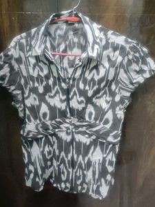 Cotton Printed Top With Zip