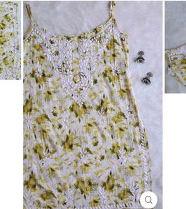 Chikankari Thread Work Kurti.