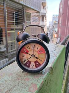 Vintage Chen Ning Alarm Clock