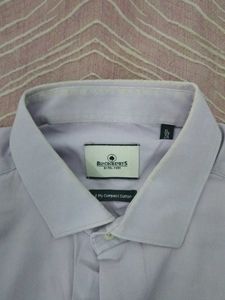 Light Blue Dress Shirt - Men&#39;s Size L