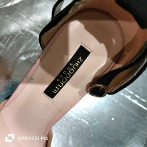 Zhuodanni Suede Heels With Ankle Straps